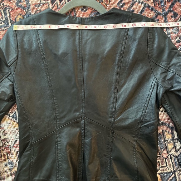 Cassis black leather jacket - Picture 7 of 8
